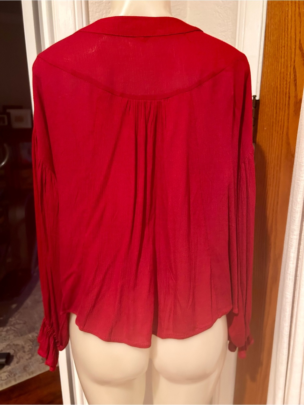 NWOT RAGA super cute women’s peasant style Red Lace-Up Long Sleeve top - Picture 2 of 6